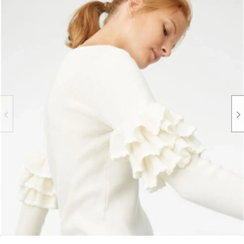 CLUB MONACO CREAM FELEESHA RUFFLE SLEEVE SWEATER